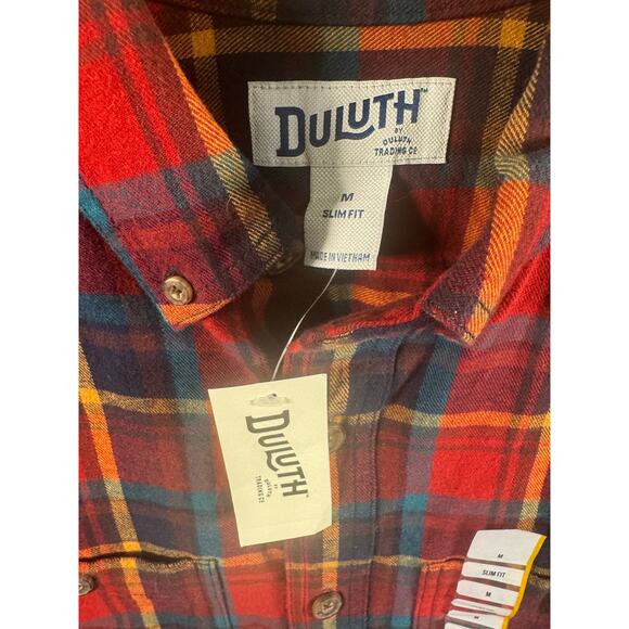 NWT Duluth Trading Co. Free Swingin' Flannel shirt Red/Plaid Men’s Medium - Picture 3 of 6
